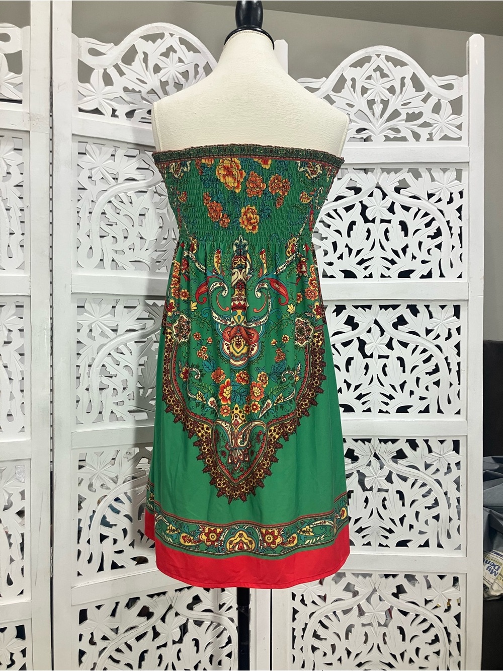 Flying Tomato Green Floral Strapless Paisley Dress - Picture 2 of 3
